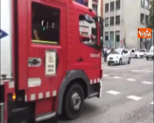 Catalogna, vigili del fuoco protestano a Girona