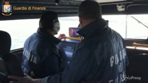 Gasolio rubato in Libia e rivenduto in Italia, 6 arresti 