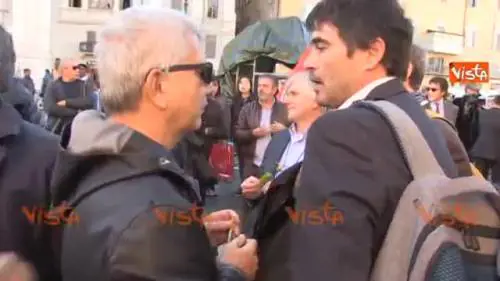 Rosatellum, la sinistra in piazza per protestare