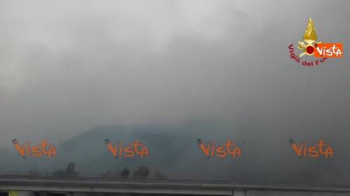 Incendi in Val Susa, le montagne coperte dal fumo