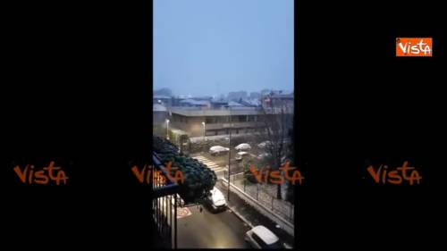 Maltempo, arriva la prima neve a Milano