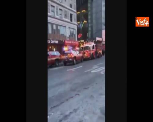Bomba a Manhattan, il dispiegamento dei vigili del fuoco