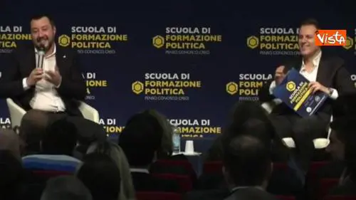 Salvini interrotto dal pubblico ''vendiamo Gentiloni'' e lui ''non lo compra nessuno''