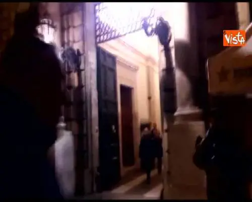 Meloni lascia Palazzo Grazioli: "Abbiamo firmato il programma"