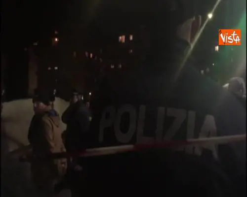 Voragine in una strada nel quartiere Balduina a Roma, Vigili del Fuoco e Polizia sul posto 