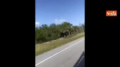 Sparatoria in una scuola in Florida, piu' di 20 vittime, polizia arriva a sirene spiegate