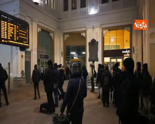 Burian in Liguria, Trenitalia nel caos, bloccata la circolazione nel nord Italia 