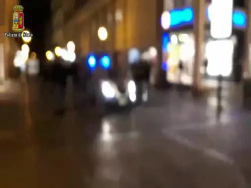 Baby gang, accoltellarono 15enne a Napoli: arrestati 5 giovani