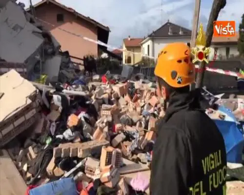 Crolla palazzina nel milanese per una fuga di gas