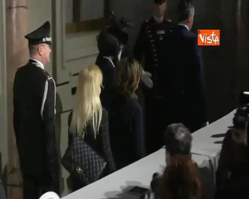 Il sorriso della Casellati e il saluto di Fico, i presidenti delle Camere aprono le Consultazioni