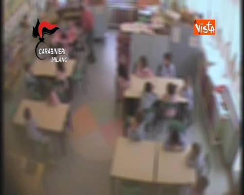 Botte e insulti ai bambini, arrestata una maestra di asilo 