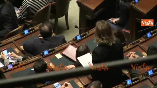 Lieve malore alla Camera. E Fico sospende la seduta 