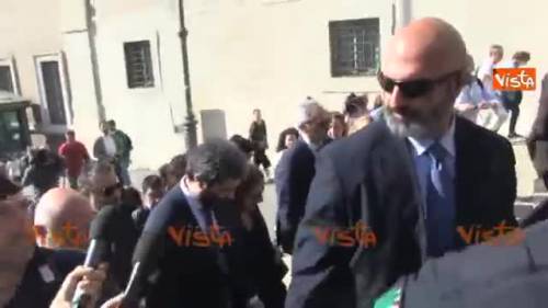 Fico di nuovo a piedi verso il Colle, scherza: "Quarta volta al Quirinale, è una visita di cortesia"