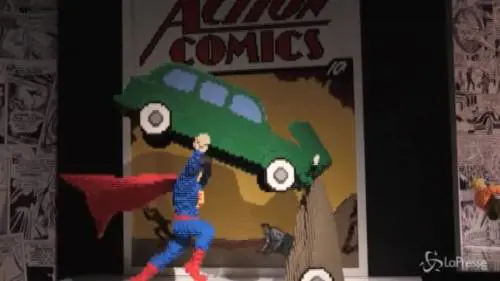 Supereroi in Lego: la mostra a Parigi
