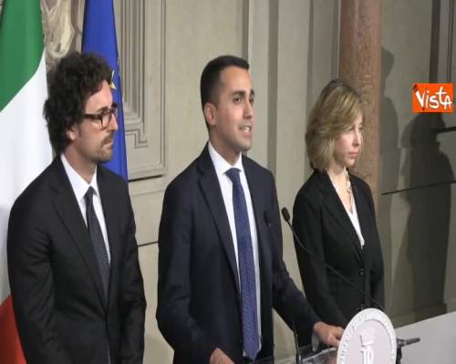 Di Maio: "Chiesto ancora qualche giorno, non faremo nomi pubblicamente"