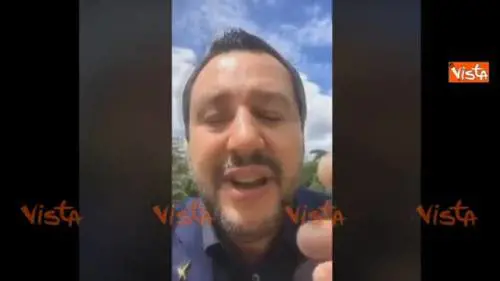 Salvini elogia Roma: "È bellissima e non ci sono neanche le buche"