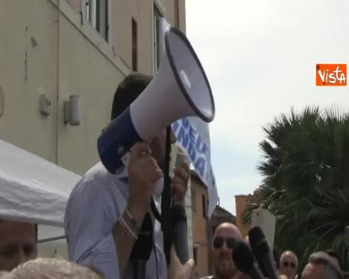 Salvini: trovato accordo su nome premier, pronti a partire 