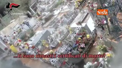'Cimitero degli orrori' a Palermo. Blitz dei carabinieri con 4 arresti
