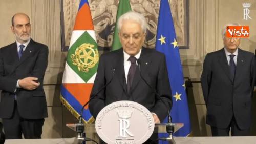 Mattarella: "Deciderò nelle prossime ore su elezioni anticipate"