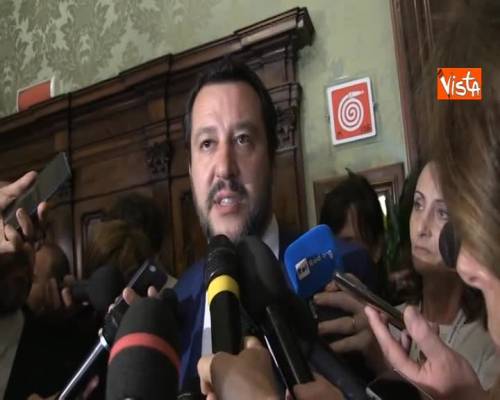 Salvini ribadisce: ''La pacchia per i clandestini è strafinita''