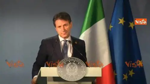 Conte risponde in inglese alla BBC: "Italia prepotente? Yes, a little bit"