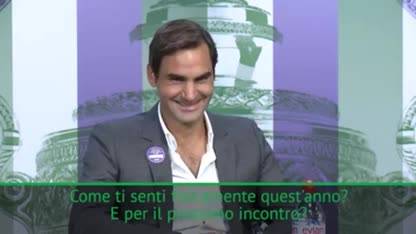 La giornalista a Federer: "Sei bellissimo". E lui si emoziona