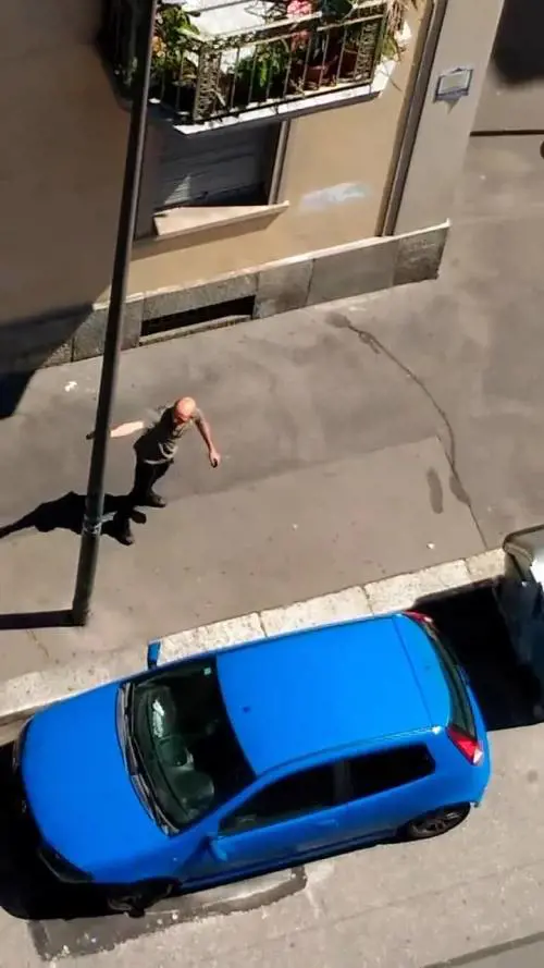 Torino, uomo gira armato in Barriera di Milano