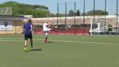 Il super gol di Francesco Totti in partitella