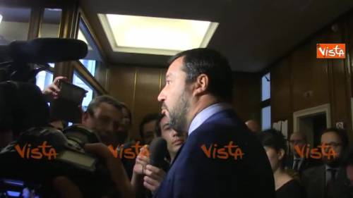 Salvini zittisce Famiglia Cristiana: "Copertina di pessimo gusto"