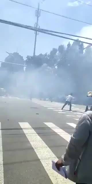 Esplosione a Pechino davanti all'ambasciata Usa