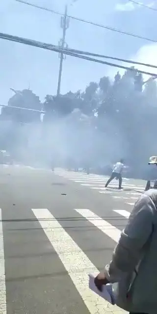 Esplosione a Pechino davanti all'ambasciata Usa