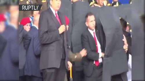 Attentato a Maduro, il momento dell'esplosione