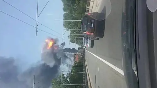 Bologna, il fungo di fuoco dopo l'esplosione