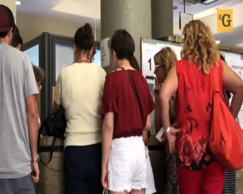 Roma, è caos negli uffici pubblici: "Dopo mesi di attesa ci rimandano a casa"