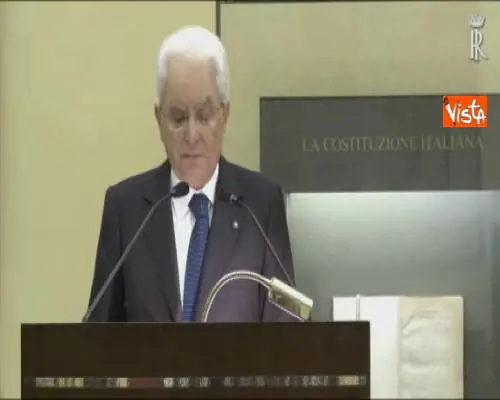 Mattarella: "Nessun cittadino è al di sopra della legge"