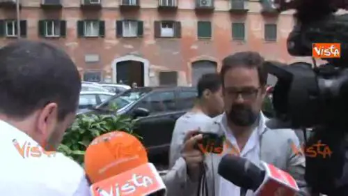 Reddito di cittadinanza, Salvini: "Formula limitata a italiani"