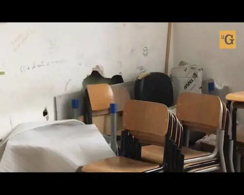 Scuole che cadono a pezzi: a Roma otto su dieci non sono in regola