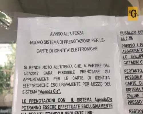 Roma, caos agli sportelli per le nuove carte d'identità