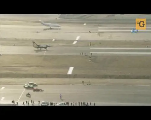 Gara impossibile fra Kawasaki H2R, Red Bull F1, Jet e Tesla