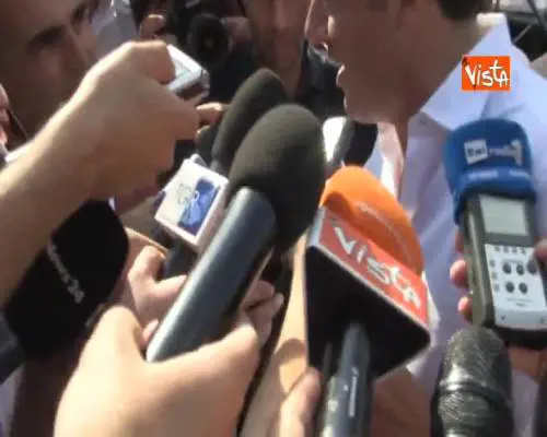 Renzi: "Lega e M5s due facce della stessa medaglia"