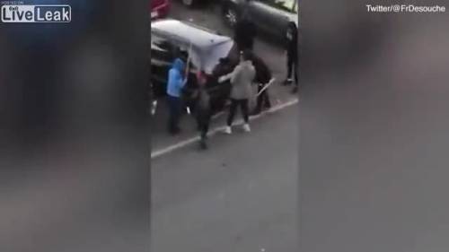 Parigi, rissa tra babygang: ragazzo picchiato con mazze da hockey