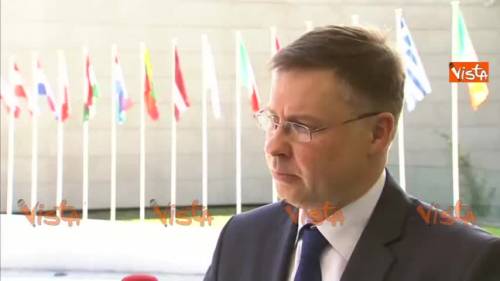 Dombrovskis: "Manovra sembra fuori dalle regole"