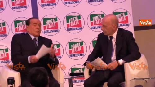 Berlusconi: "M5s comunisti dilettanti, hanno sottomesso Salvini"