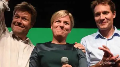 La Baviera boccia la Grande Coalizione, crolla la Csu alleata della Merkel