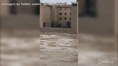 Francia, alluvione nel sud del Paese: almeno 13 morti