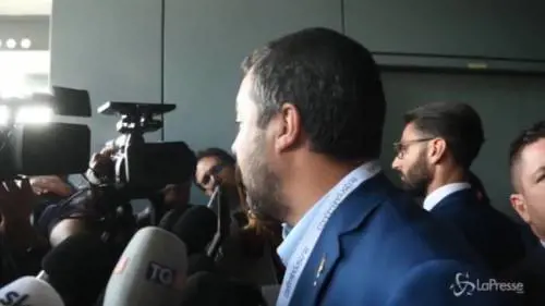Salvini: "Solidarietà al sindaco di Lodi, se sei povero devi dimostrarlo"