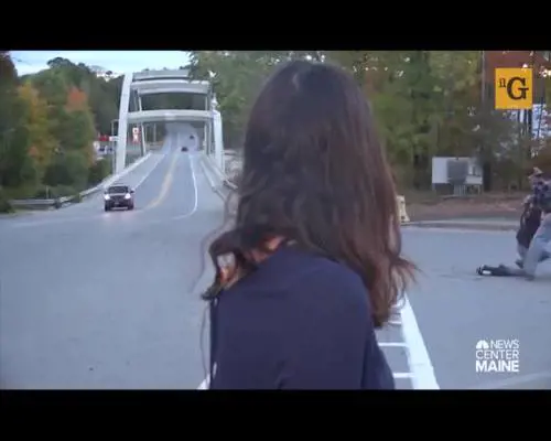 Il quad si ribalta alle spalle della cronista