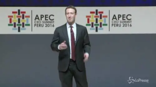 Facebook, i fondi contro Mark Zuckerberg