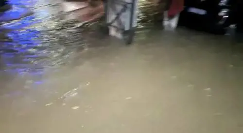 Roma, strade allagate in zona Tiburtina