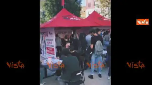 Centinaia in fila a Milano per trovare un donatore di midollo per il piccolo Alessandro